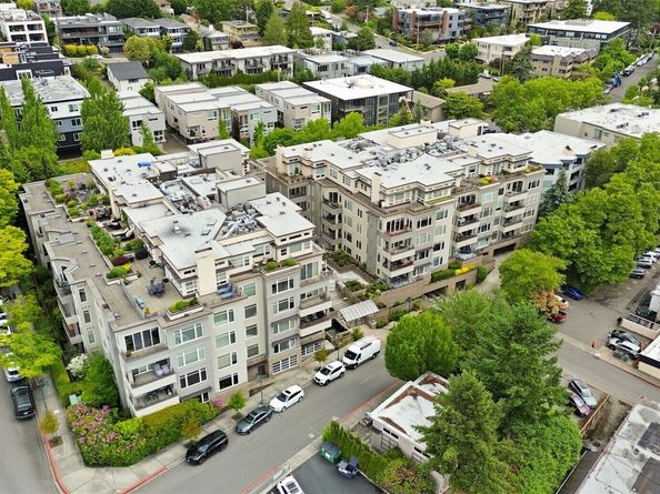 225 4th Avenue A307, Kirkland WA 98033