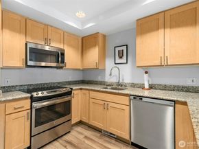 225 4th Avenue A307, Kirkland WA 98033