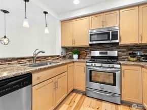 225 4th Avenue A307, Kirkland WA 98033