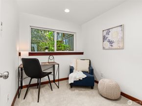 672 NE 40th St, Seattle WA 98105