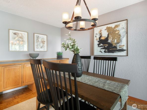2500 W Manor Place 216, Seattle WA 98199