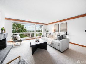 2500 W Manor Place 216, Seattle WA 98199