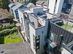 109 22nd Avenue E C, Seattle WA 98112