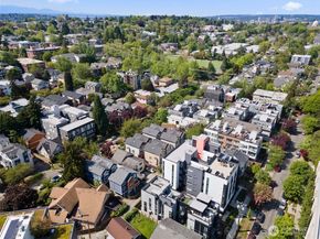 109 22nd Avenue E C, Seattle WA 98112