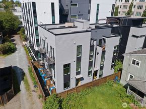 109 22nd Avenue E C, Seattle WA 98112