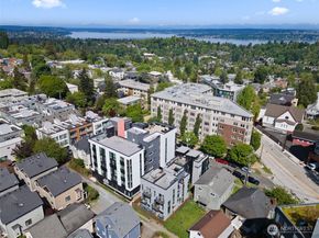 109 22nd Avenue E C, Seattle WA 98112