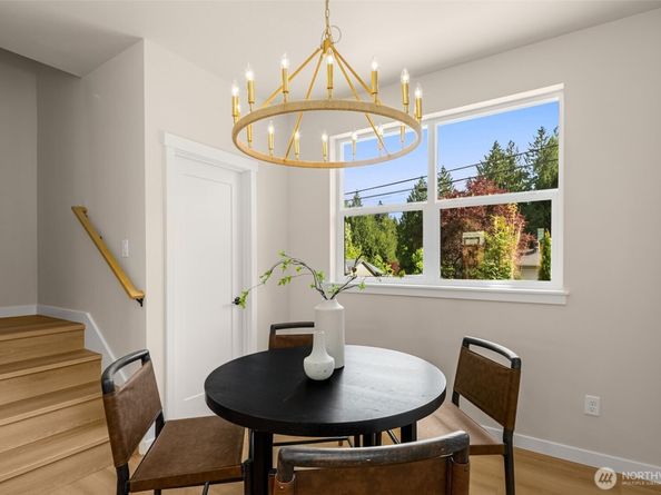 10604 NE 137th Place, Kirkland WA 98034