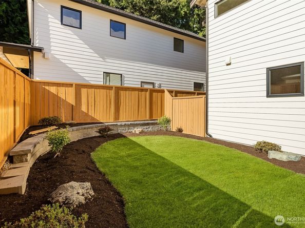 10604 NE 137th Place, Kirkland WA 98034