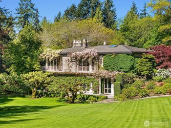 107 NW Highland Drive