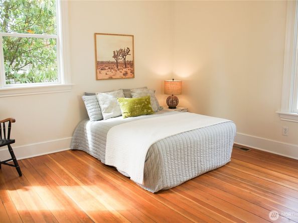 123 24th Avenue, Seattle WA 98122