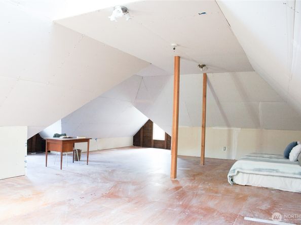 123 24th Avenue, Seattle WA 98122