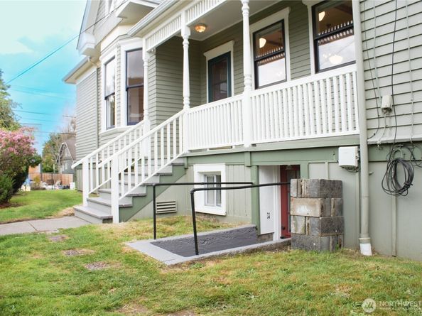 123 24th Avenue, Seattle WA 98122