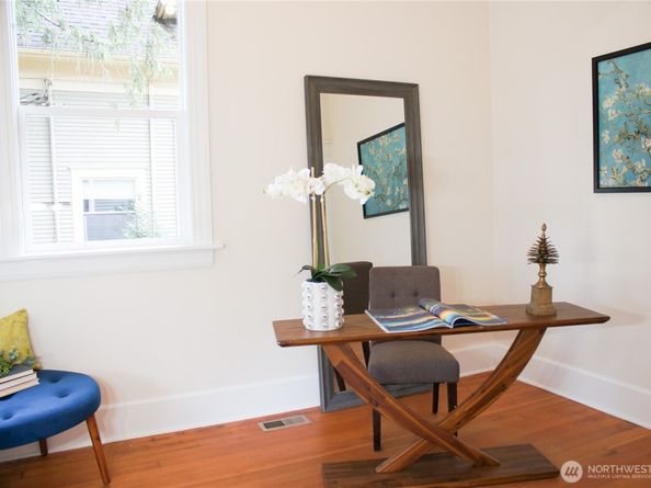 123 24th Avenue, Seattle WA 98122