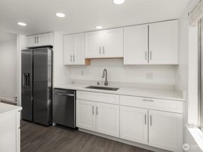 17537 151st Avenue SE 94, Renton WA 98058