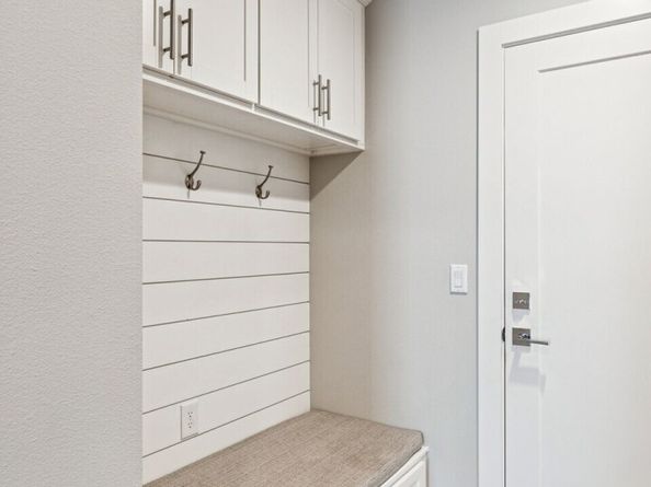 9631 NE 183rd Street C, Bothell WA 98011