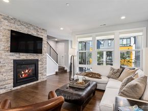 9631 NE 183rd Street C, Bothell WA 98011