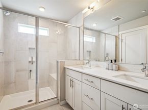 2002 101st Avenue SE 2, Lake Stevens WA 98258