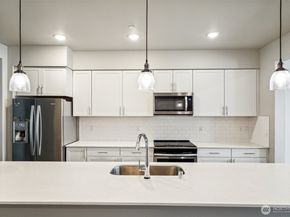 2002 101st Avenue SE 2, Lake Stevens WA 98258