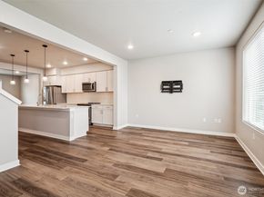 2002 101st Avenue SE 2, Lake Stevens WA 98258