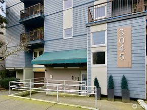 3045 20th Avenue W 403, Seattle WA 98199