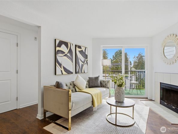 3045 20th Avenue W 403, Seattle WA 98199