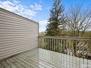 7250 NE Old Redmond Rd F124, Redmond WA 98052