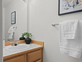 7250 NE Old Redmond Rd F124, Redmond WA 98052