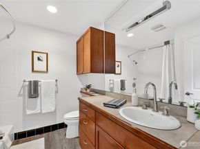 321 E Thomas Street 303, Seattle WA 98102