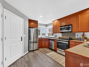 321 E Thomas Street 303, Seattle WA 98102