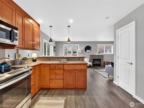 321 E Thomas Street 303, Seattle WA 98102