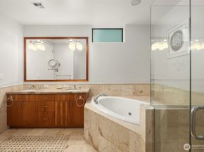 2716 Elliott Avenue 1204, Seattle WA 98121