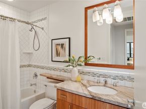 2716 Elliott Avenue 1204, Seattle WA 98121