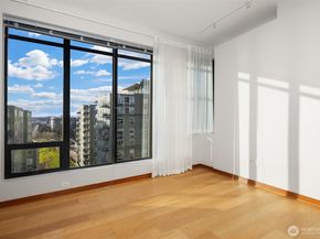 2716 Elliott Avenue 1204, Seattle WA 98121