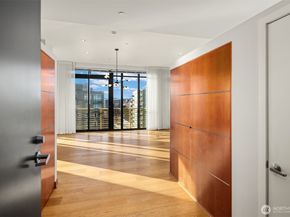 2716 Elliott Avenue 1204, Seattle WA 98121