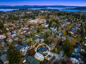 6028 31st Avenue NE, Seattle WA 98115