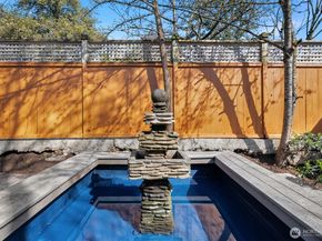 6028 31st Avenue NE, Seattle WA 98115