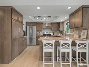 17904 156th Place SE, Renton WA 98058