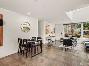 11725 Meridian Avenue N 4, Seattle WA 98133