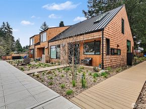 11725 Meridian Avenue N 4, Seattle WA 98133