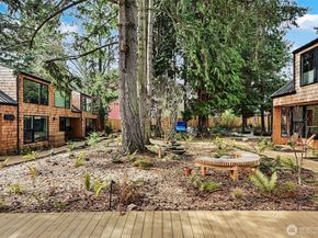 11725 Meridian Avenue N 4, Seattle WA 98133