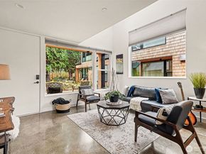 11725 Meridian Avenue N 4, Seattle WA 98133