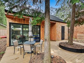 11725 Meridian Avenue N 4, Seattle WA 98133