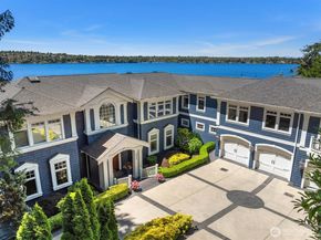 8233 W Mercer Way, Mercer Island WA 98040