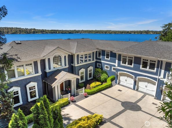 8233 W Mercer Way, Mercer Island WA 98040