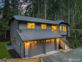 15817 SE Newport (private drive) Way, Bellevue WA 98006