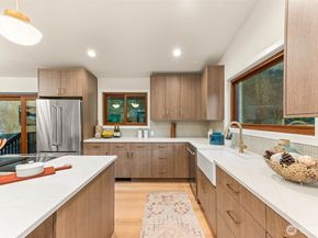 15817 SE Newport (private drive) Way, Bellevue WA 98006