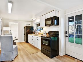 6346 26th Avenue SW, Seattle WA 98106