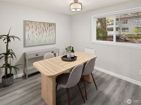 3055 80th Avenue SE 107, Mercer Island WA 98040