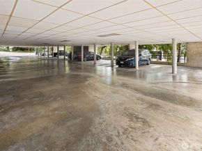 3055 80th Avenue SE 107, Mercer Island WA 98040