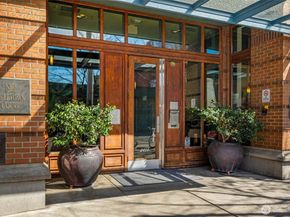 2414 1st Avenue 413, Seattle WA 98121